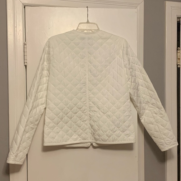 EC-Croft & Barrow Women’s White Quilted Coat. Size Small. - Picture 2 of 2